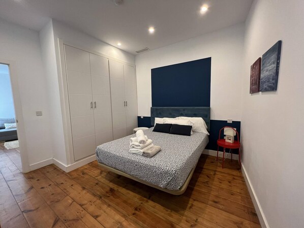 1 bedroom, iron/ironing board, WiFi, bed sheets - Modern 1BR with rooftop terrace in the city centre (Gibraltar)