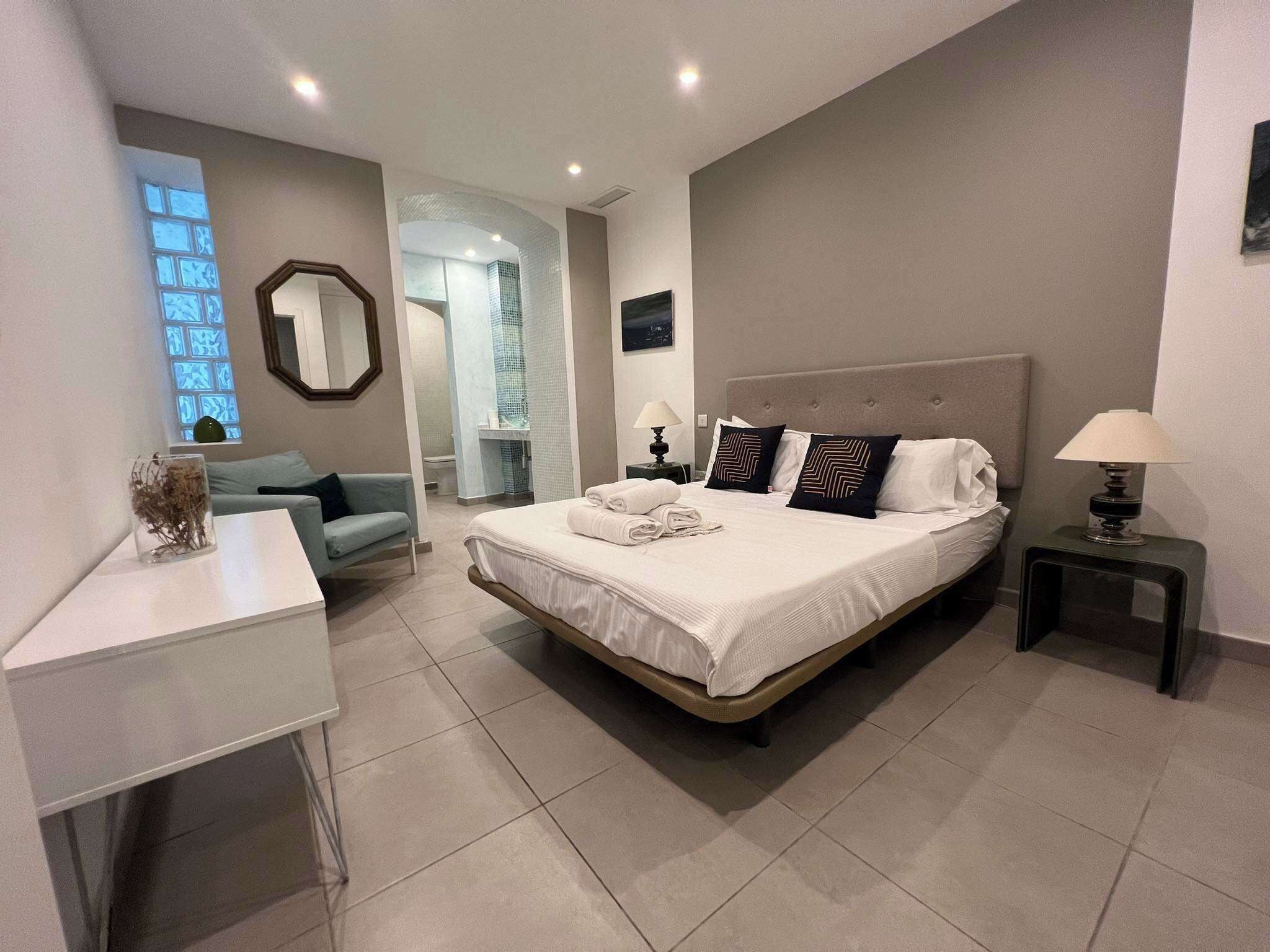 2 多间卧室、WiFi