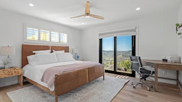 3 camere, una scrivania, ferro/asse da stiro, Wi-Fi