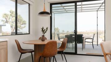 Indoor dining for 4