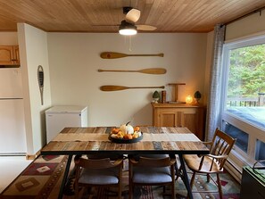 Dining - Cozy Coe Island Oasis (Faraday)