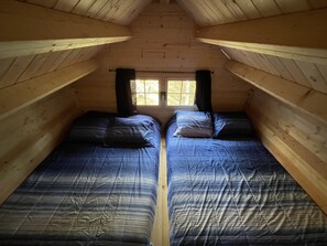 3 bedrooms, WiFi, bed sheets - Cozy Coe Island Oasis (Faraday)