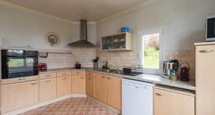 Grande maison conviviale - pour 10 personnes