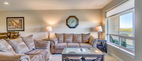 Smart-TV, Kamin, DVD-Player, Stereoanlage