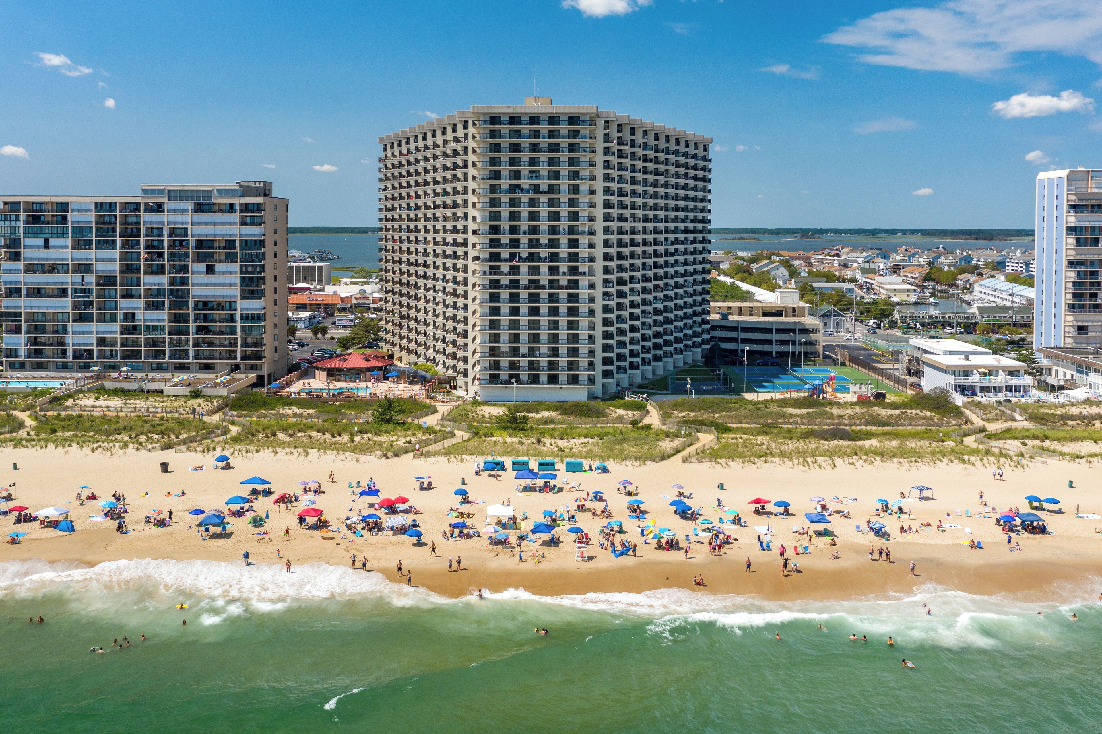 2br/den/2 bath oceanview at the Sea Watch/ ton of building amenities to enjoy!