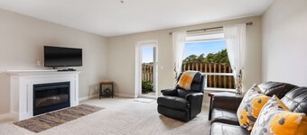 1215 Salty Sea, sandy paws, Sunny Smiles