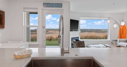 613 A paw-some place for rest, relaxation, and Ball!