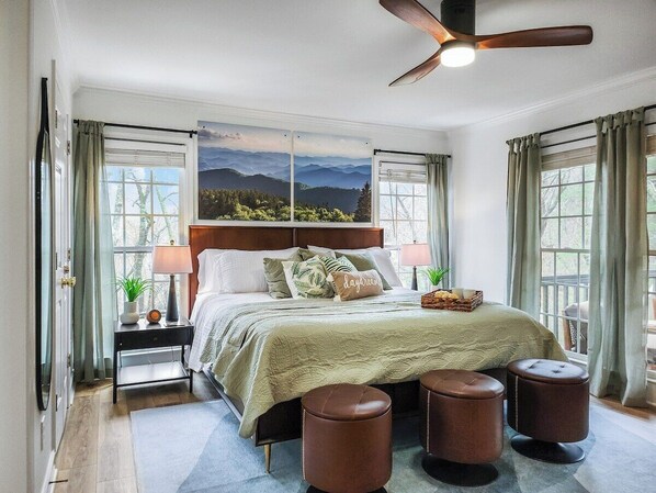 4 chambres, bureau, accès au Wi-Fi (inclus)