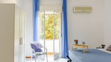 Apartment, Garden View | 2 bedrooms, desk, iron/ironing board, free WiFi