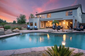 Casa (5 Bedrooms) | Vista frontal de la propiedad