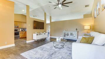 Rumah (5 Bedrooms) | Interior