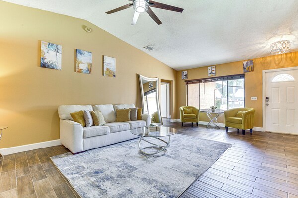 Near Beaches: Pet-friendly Sunrise Escape W/ Patio - Sunrise, FL