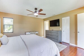 House (5 Bedrooms) | Interior