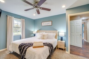 House (3 Bedrooms) | Interior