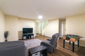 Apartment (2 Bedrooms) | Interior - Wichita Townhome w/ Patio: 9 Mi to Downtown! (Wichita)