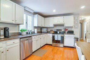 House (4 Bedrooms) | Interior - Charming Cape Cod Home ~ 1 Mi to Megansett Beach (North Falmouth)