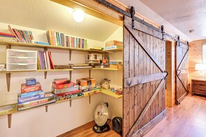 House (3 Bedrooms) | Interior - Forest Views & Fire Pit: Cozy Pine Cabin (Pine)