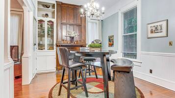 House (2 Bedrooms) | Bahagian dalam