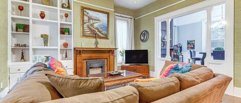 House (2 Bedrooms) | Front of property
