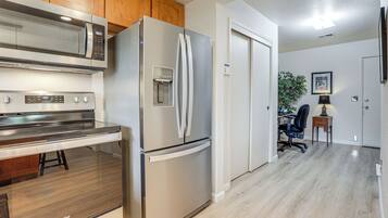 Apartment (1 Bedroom) | Interior