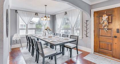 Charming Tacoma Vacation Rental: 2 Mi to Downtown!