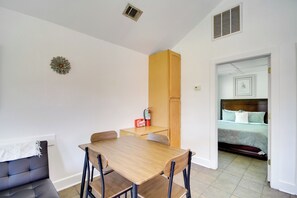Cottage (1 Bedroom) | Intérieur