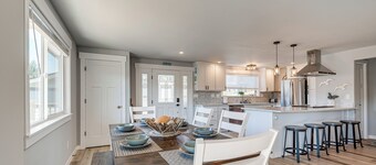 Chic Westport Vacation Rental, Walk to Beach!