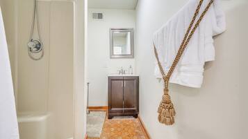 Rumah (4 Bedrooms) | Interior