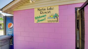 Apartment (0 Bedroom) | Interior