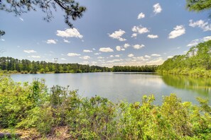 Apartment (0 Bedroom) | Interior - Charming Biloxi Studio w/ Community Pool & Lake! (Biloxi)