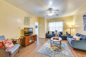 House (5 Bedrooms) | Interior - Cozy East Pittsburgh Home - 7 Mi to Frick Park! (East Pittsburgh)