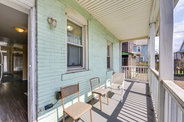 House (5 Bedrooms) | Interior - Cozy East Pittsburgh Home - 7 Mi to Frick Park! (East Pittsburgh)