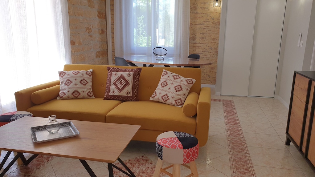 La Petite Salamandre, Gîte Climatisé, 3* Pour 1 à 5 Personnes Proche De Sarlat - Les Eyzies-de-Tayac-Sireuil