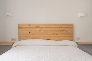 4 chambres, fer et planche à repasser, Wi-Fi gratuit, draps fournis