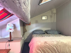 3 soverom, strykejern/-brett, wi-fi og sengetøy