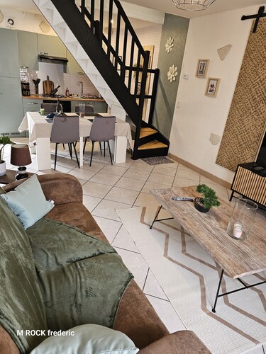 Maison en Centre-ville Avec Jardin Privatif