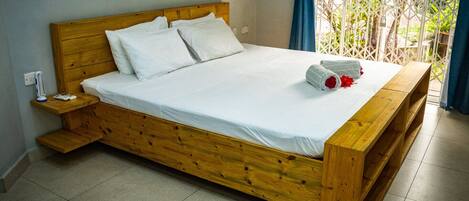 2 slaapkamers, een strijkplank/strijkijzer, wifi, beddengoed