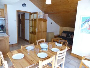 Dining - 3rd floor, parking, tv, ski locker, 38m², Les Contamines-Montjoie (Les Contamines-Montjoie)