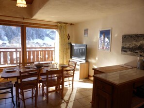 Dining - 3rd floor, parking, tv, ski locker, 38m², Les Contamines-Montjoie (Les Contamines-Montjoie)