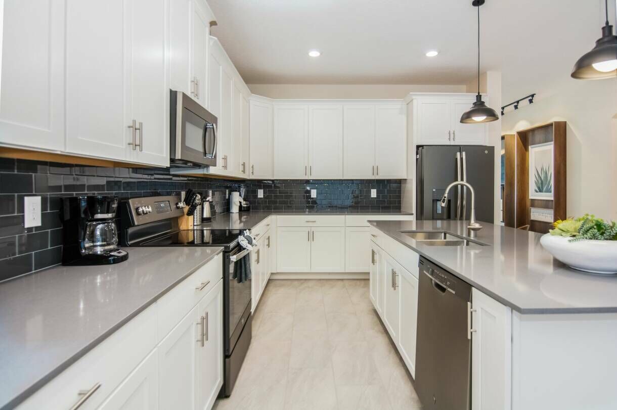 Fabulous 6BD, Pool, Game Room, Close to Disney