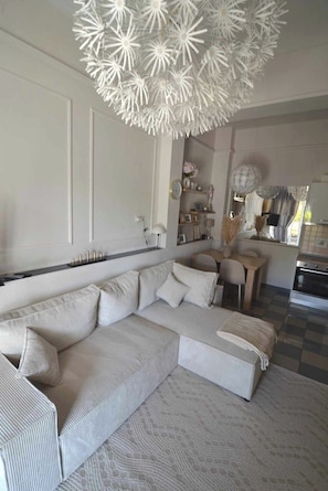 Smart TV, video games, books - Apartment Giuarda (stobrec)