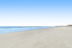 Una spiaggia nelle vicinanze