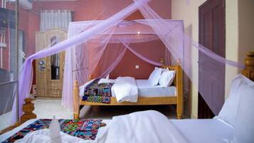 Premium bedding, desk, free WiFi, bed sheets