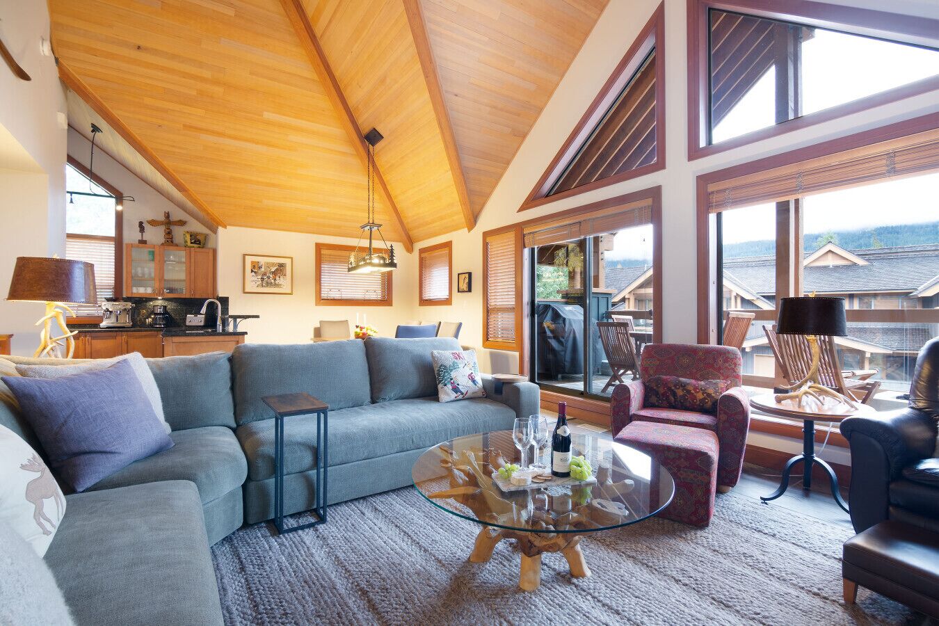 TV connectée, cheminée