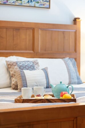 4 Schlafzimmer, Schreibtisch, Bügeleisen/Bügelbrett, Reisekinderbett