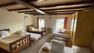 6 bedrooms