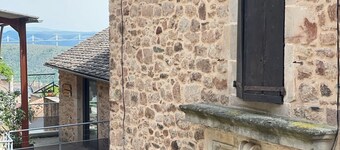 Gîtes Cantou du Viaduc 16 Personnes - Aveyron - Montjaux - vue Viaduc de Millau