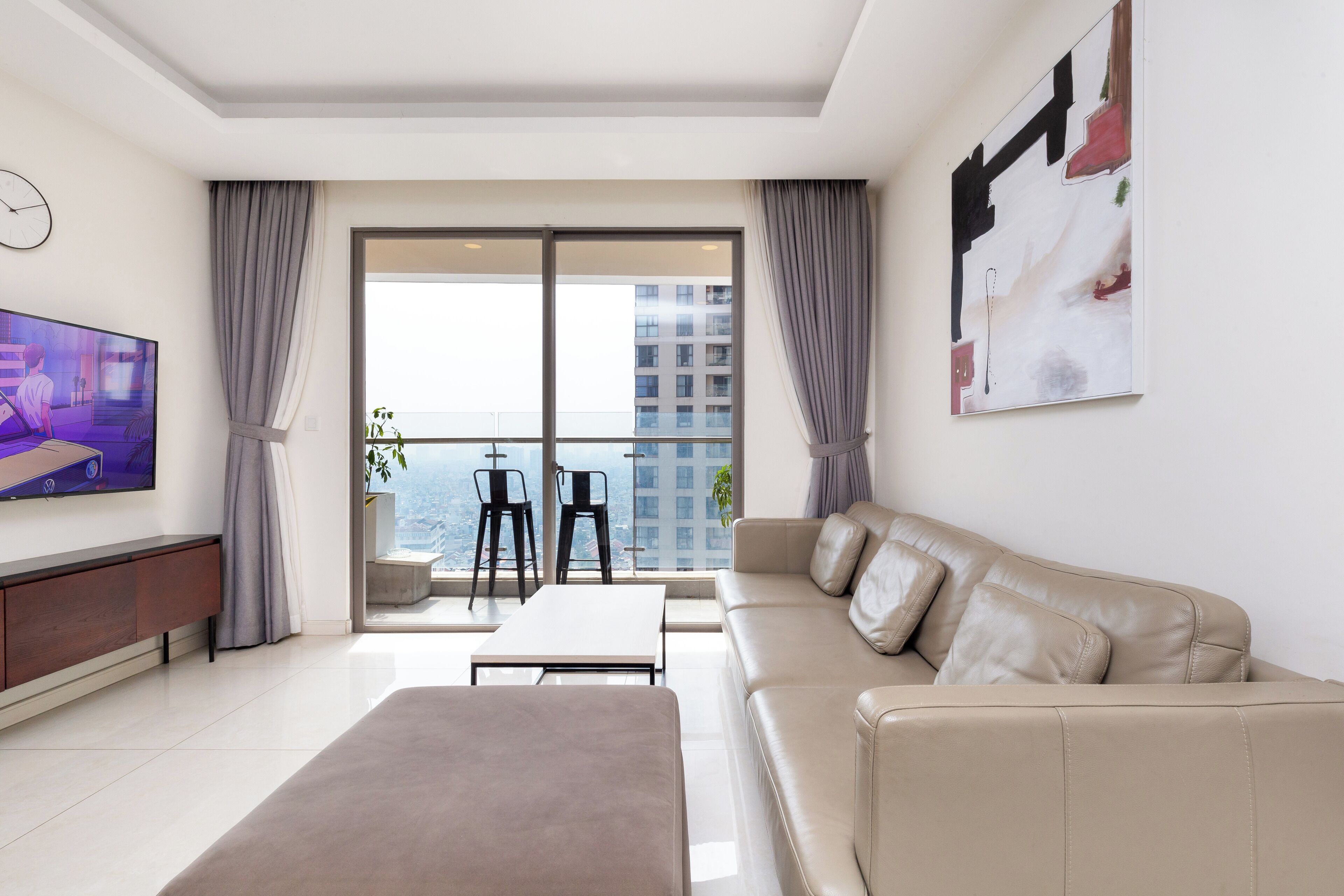 Deluxe Apartment | Living area | 43-inch Smart TV with digital channels, Netflix, streaming services