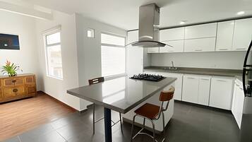 Fridge, microwave, oven, coffee/tea maker