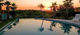 The Blue Diamond Villa-25min From Valencia